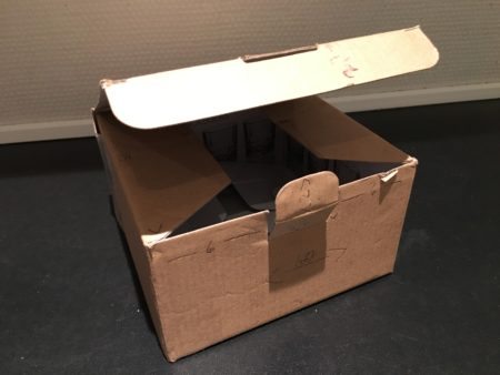 top lid Free Cardboard box design - DIY stencil pdf - for 4 glasses of whiskey or rum package